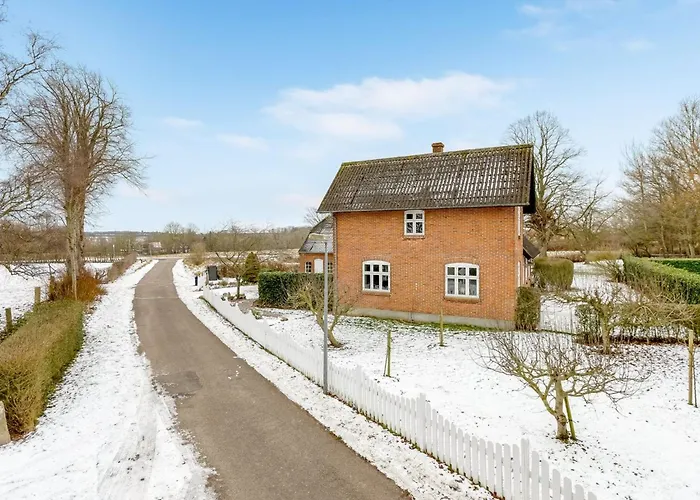 Edla - 5km From The Sea By Interhome